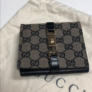 Almost brand new Gucci wallet